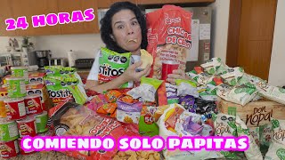 24 HORAS COMIENDO SOLO PAPITAS Y FRITURAS  AnaNana TOYS [upl. by Barmen]