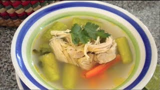 CALDO DE POLLO  Vicky Receta Facil [upl. by Dolhenty]