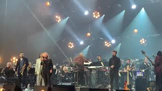 Quincy Jones ft Véronique Sanson « Let the good times roll »  AccorHotels Arena Live in Paris [upl. by Aicat564]